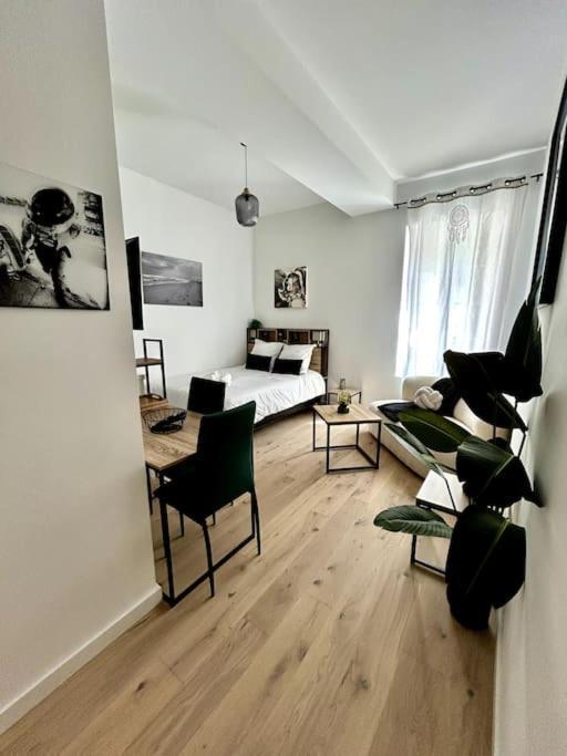 Le Romy Toulouse Exterior foto
